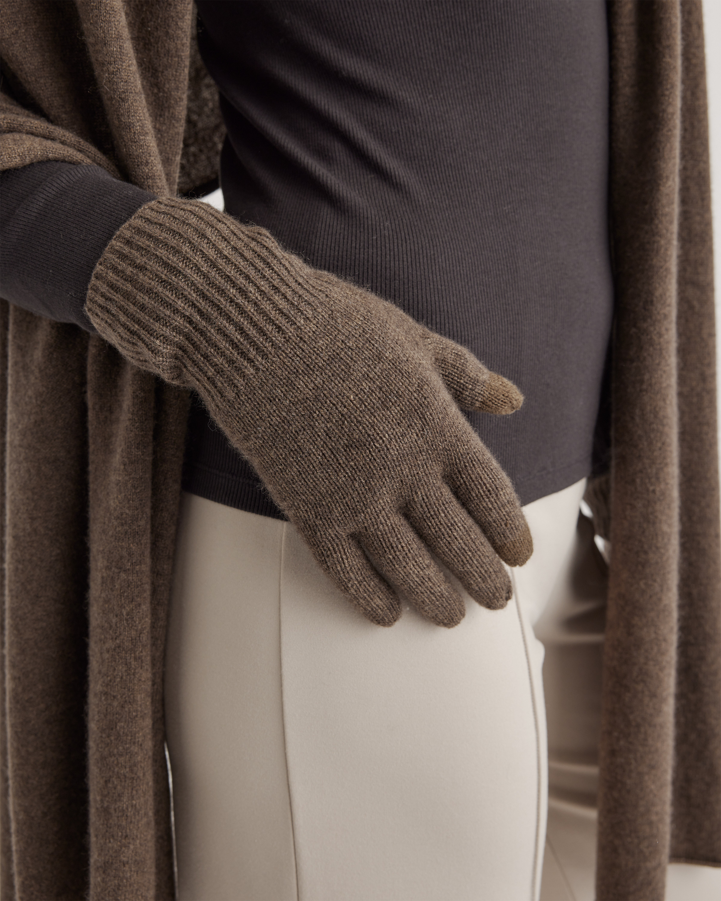 Mongolian Cashmere Gloves | Quince