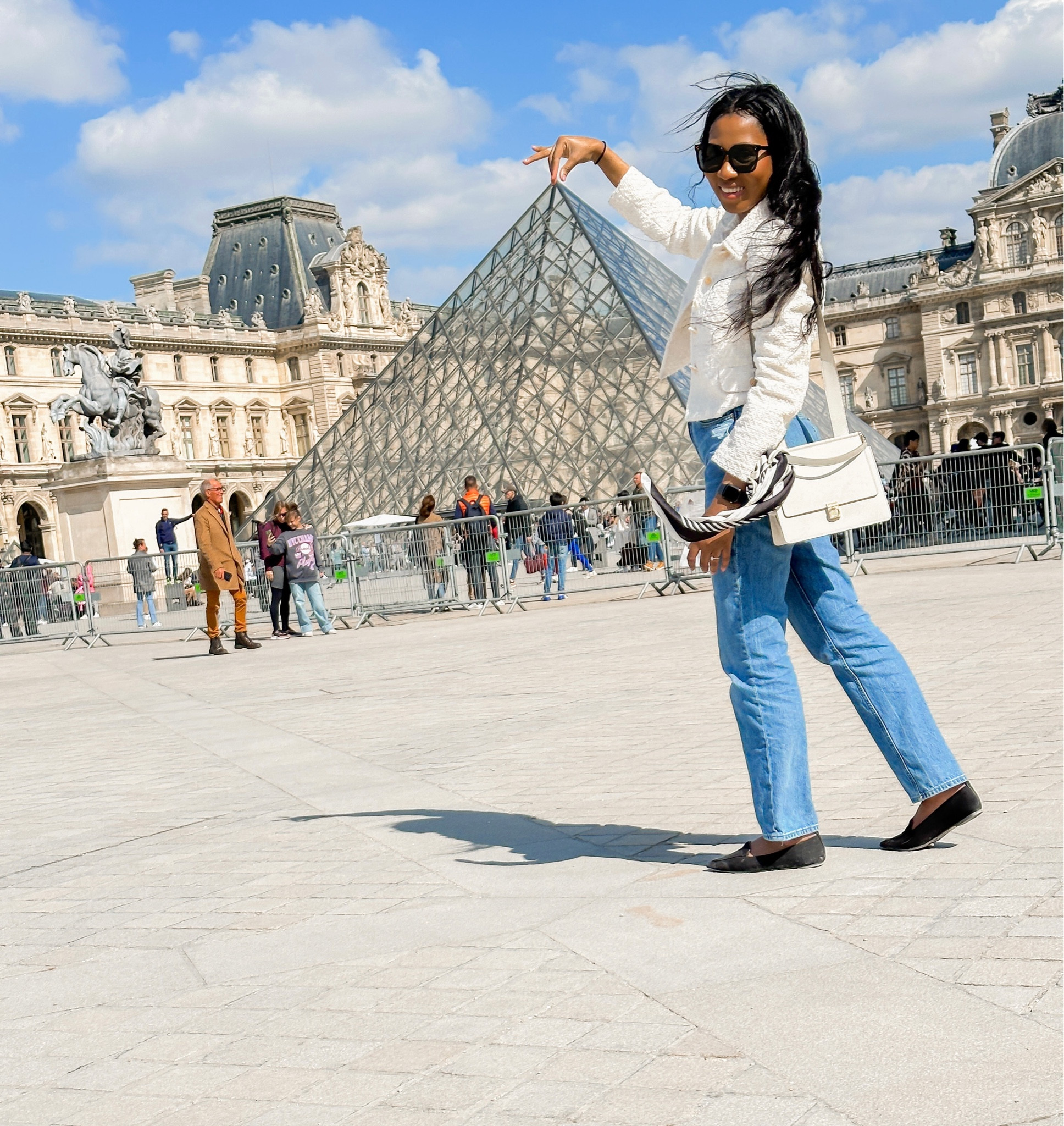 Tweed jacket with a jean paired with a polene hand bag 

#LTKstyletip #LTKworkwear #LTKfindsunder100