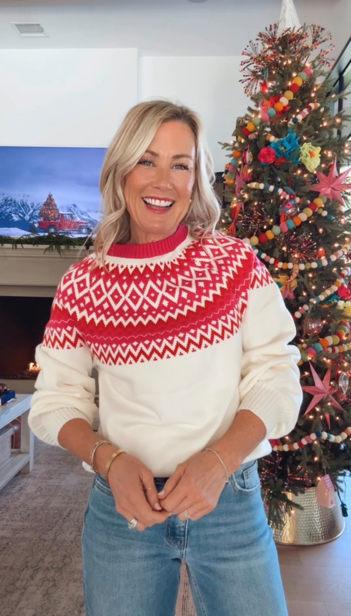 How fun is this cozy pattern?! Wearing size small !

#LTKSeasonal #LTKHoliday #LTKmomlife