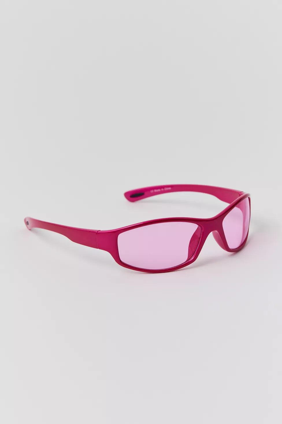 Sydney Slim Shield Sunglasses | Urban Outfitters (US and RoW)