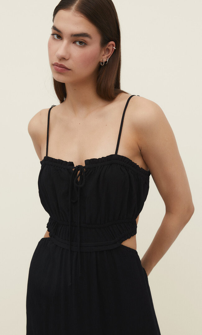 Midikleid mit Cut-outs und asymmetrischem Ausschnitt | Stradivarius DE