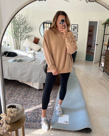 Oversized Nike sweatshirt. Leggings. Everyday sneakers  

#LTKstyletip