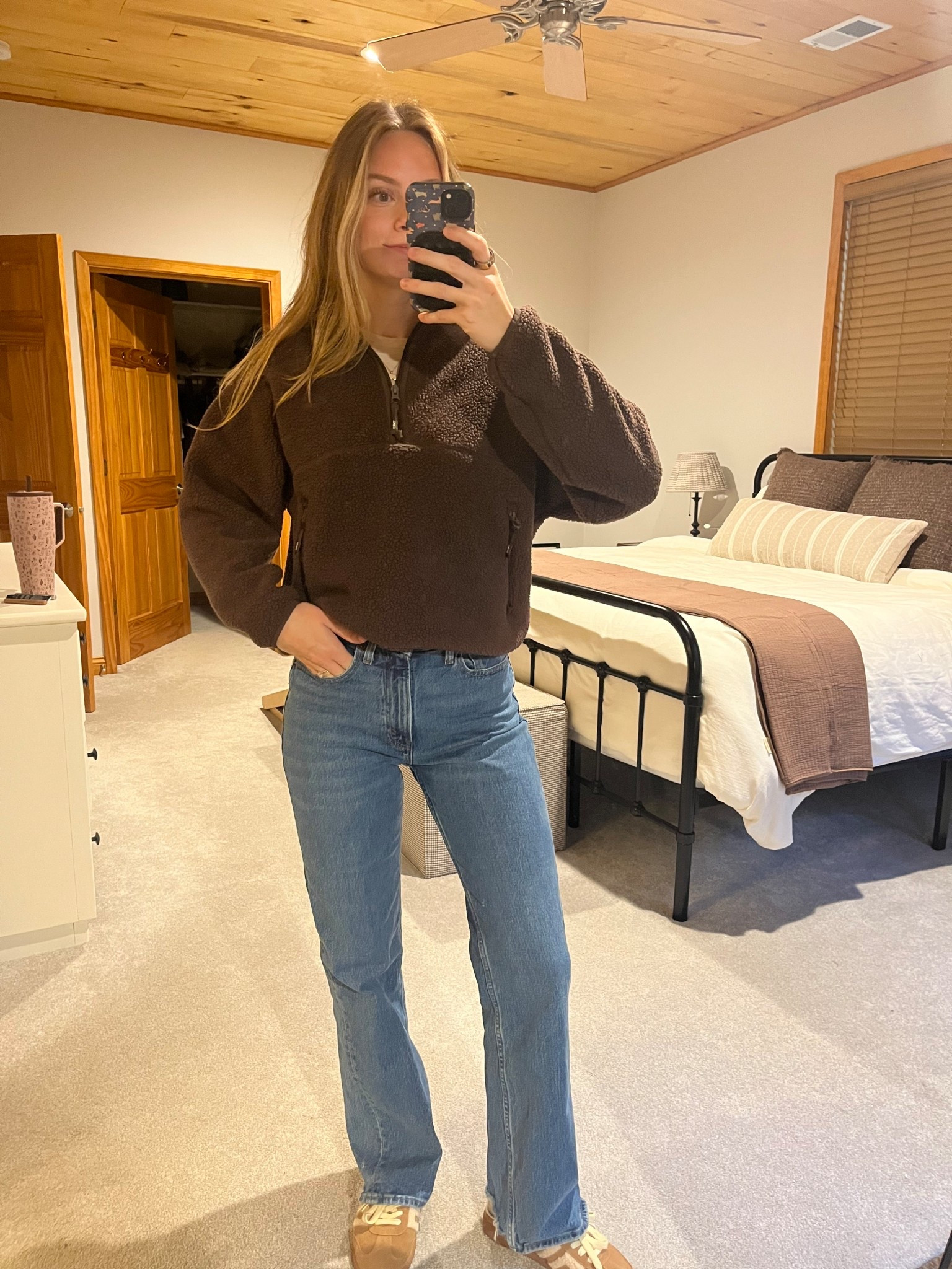 Super easy fall outfit

Abercrombie aritzia back 70 sneakers denim warm fall outfit

#LTKSeasonal #LTKFindsUnder100