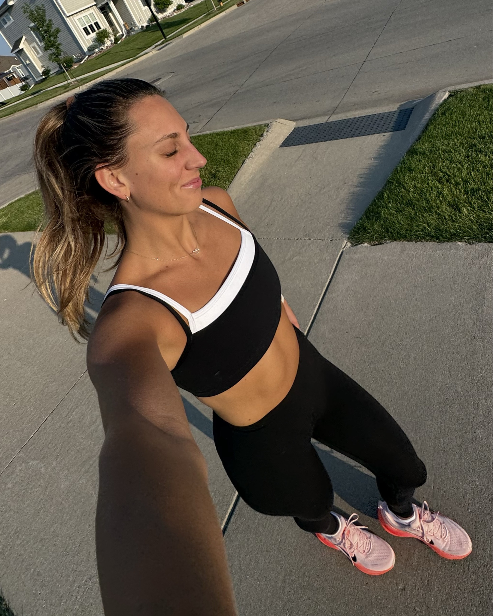 Elevate those hot girl walks with the cutest activewear

#abercrombie #lululemon #gymgirl #nike

#LTKShoeCrush #LTKActive #LTKSummerEdit