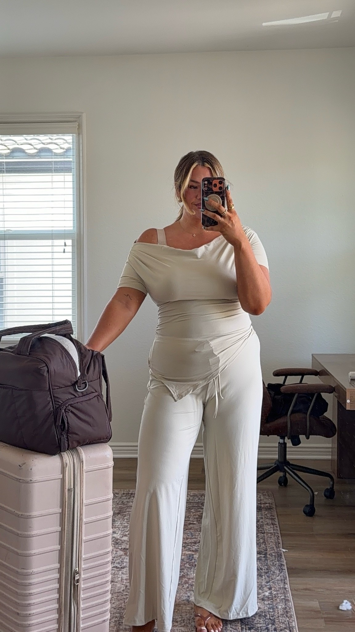 travel outfit of the day!! I’m wearing an xl in this set

#LTKootd #LTKMidsize #LTKTravel