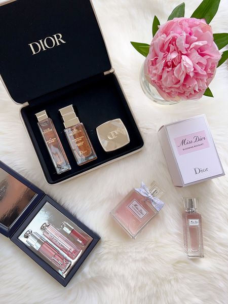 The prettiest gift inspiration for Mother’s Day 😍 Use code AIME23 for a complimentary gift with purchase with a spend over $150 with free express shipping! ❤️