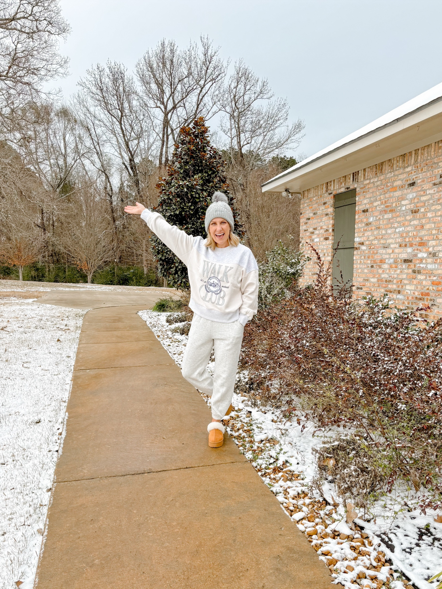 Snow Day Comfies ❄️

Cozy and Comfy | Loungewear | YPB | Abercrombie and Fitch | Sweats | Lazy Day Outfit | Mom Style | Casual Comfy 

#LTKStyleTip #LTKFindsUnder100 #LTKActive