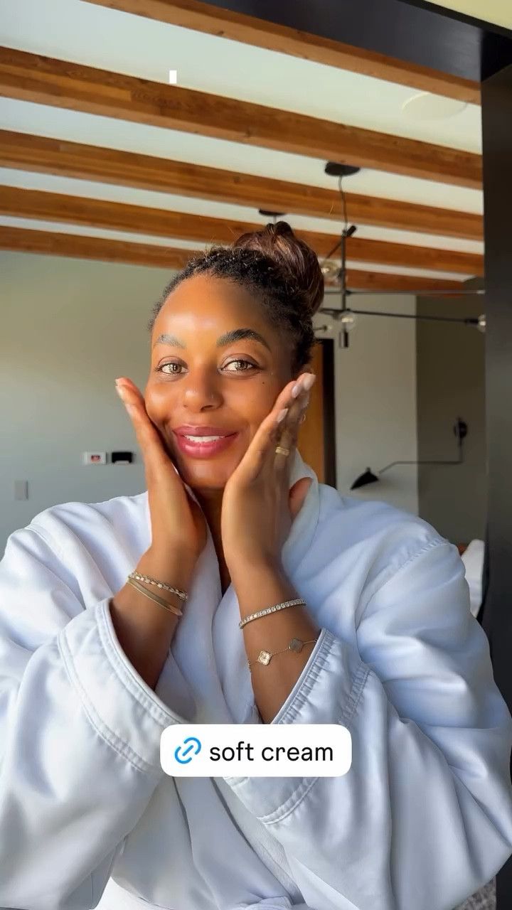 Walking through my morning skincare routine and I love the la mer moisturizing soft cream. Such a luxe skincare product that really works wonders in hydrating and plumping the skin. Then I finish with the u beauty barrier bio active beauty mist … For more links to spring outfits 2026, country concert outfits, spring dresses, date night outfits, vacation outfits beach, business casual workwear, work outfts, travel outfits, follow me on LTK! ✨


#LTKselfcare #LTKBeauty #LTKgrwm