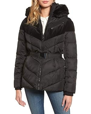Vince Camuto BELTED DOWN & FEATHER FILL COAT WITH FAUX FUR TRIM HOOD | Amazon (US)