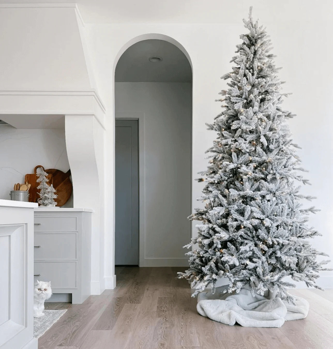 9' Queen Flock® Slim Artificial Christmas Tree with LEDs | King of Christmas