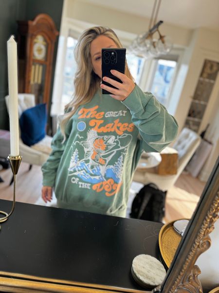 Midwest girlies!! The best oversized lounge sweatshirt in this gorg earth tone green. Wearing L/XL 

Also linked my home decor 

#LTKSpringSale #LTKhome #LTKfindsunder50