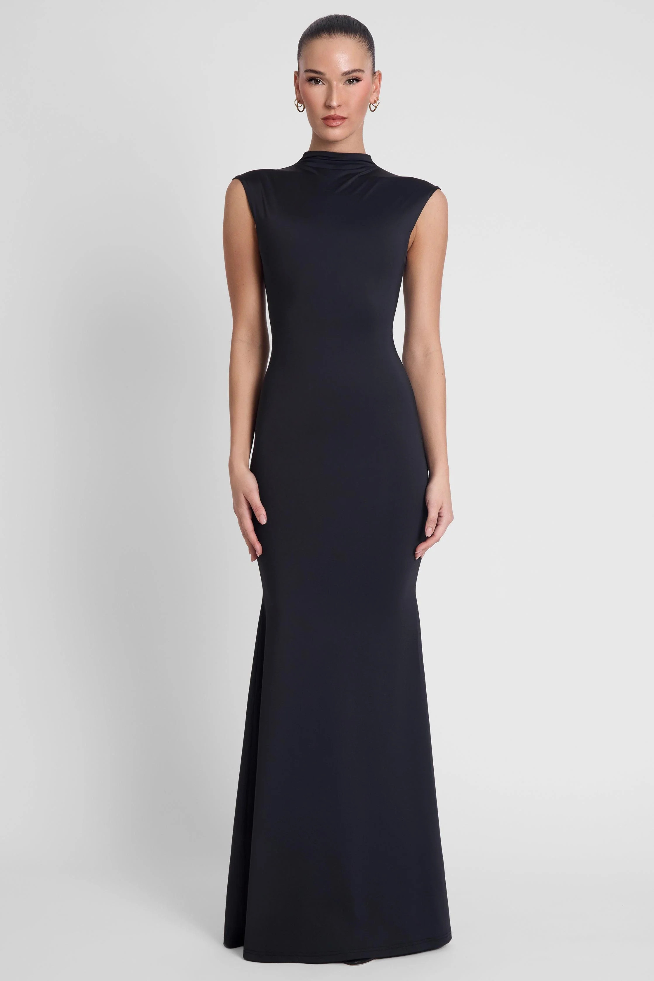 Como Cap Sleeve Maxi Dress - Black | LEAU (US)