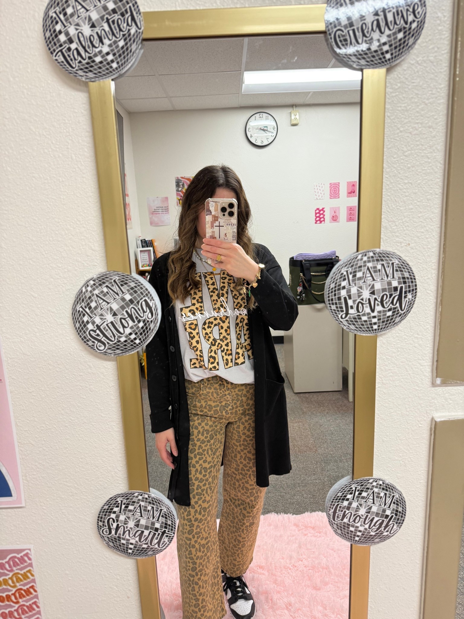 The viral leopard print jeans are perfect for those teaching outfits 💗 

#LTKPetite #LTKWorkwear #LTKootd