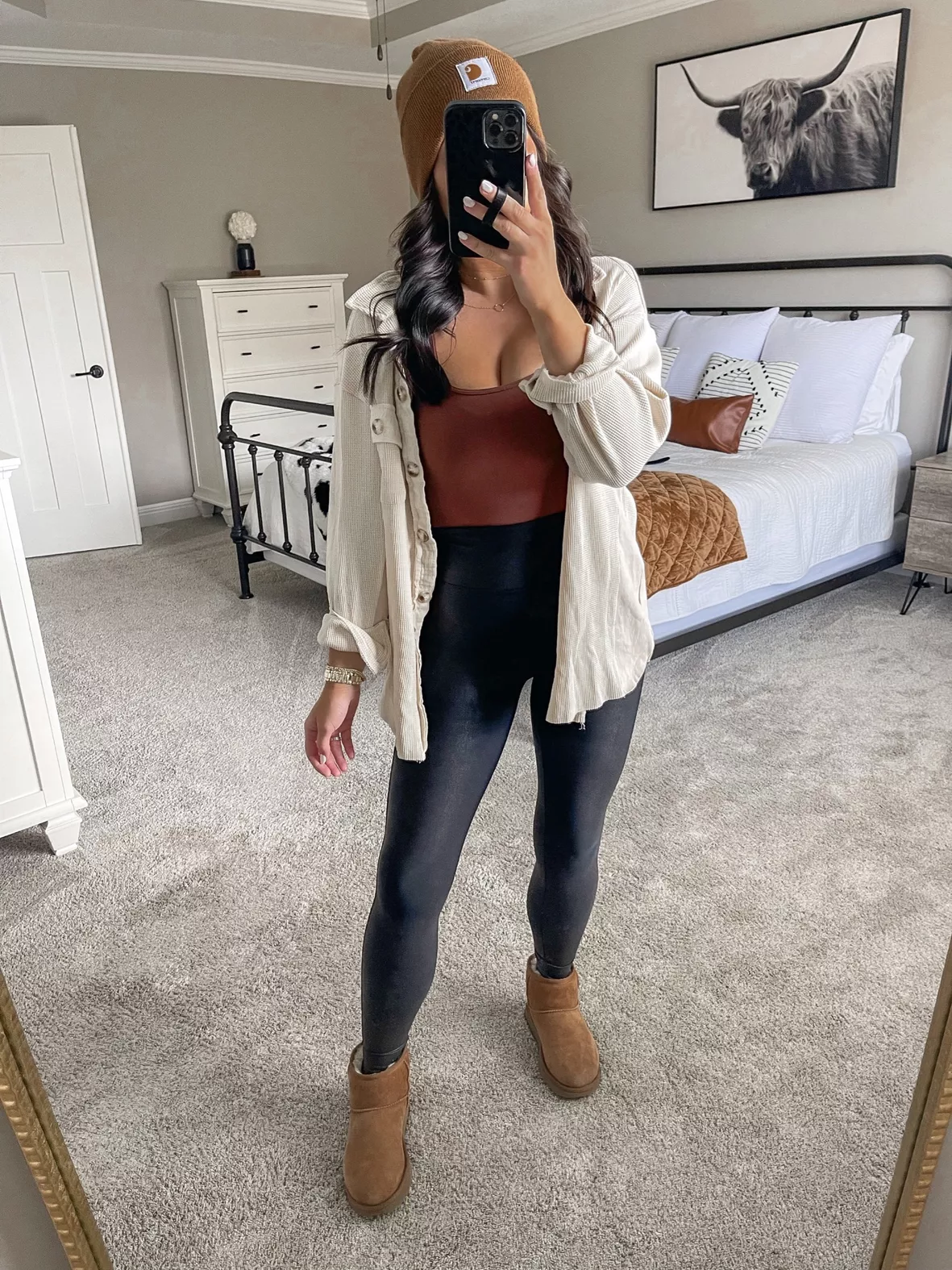 Midsize fall outfit inspo 🤎 These brown leggings are basically my