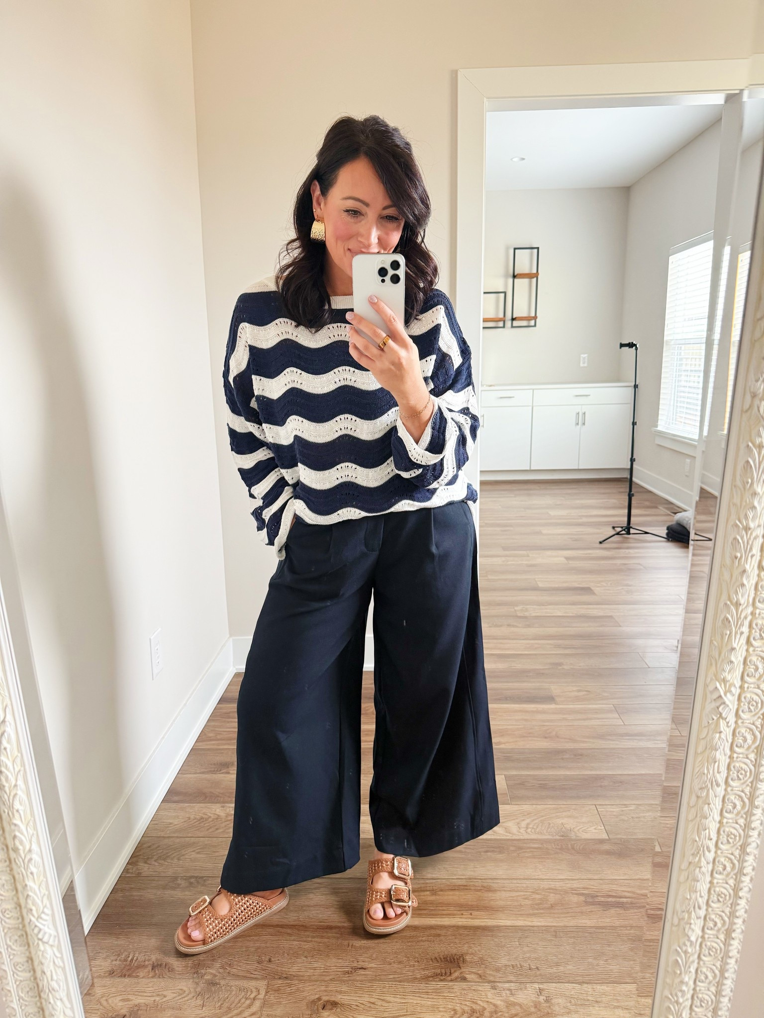 AMAZON FINDS 
• medium sweater
• medium pants 


#LTKdayinmylife #LTKgrwm #LTKPetite