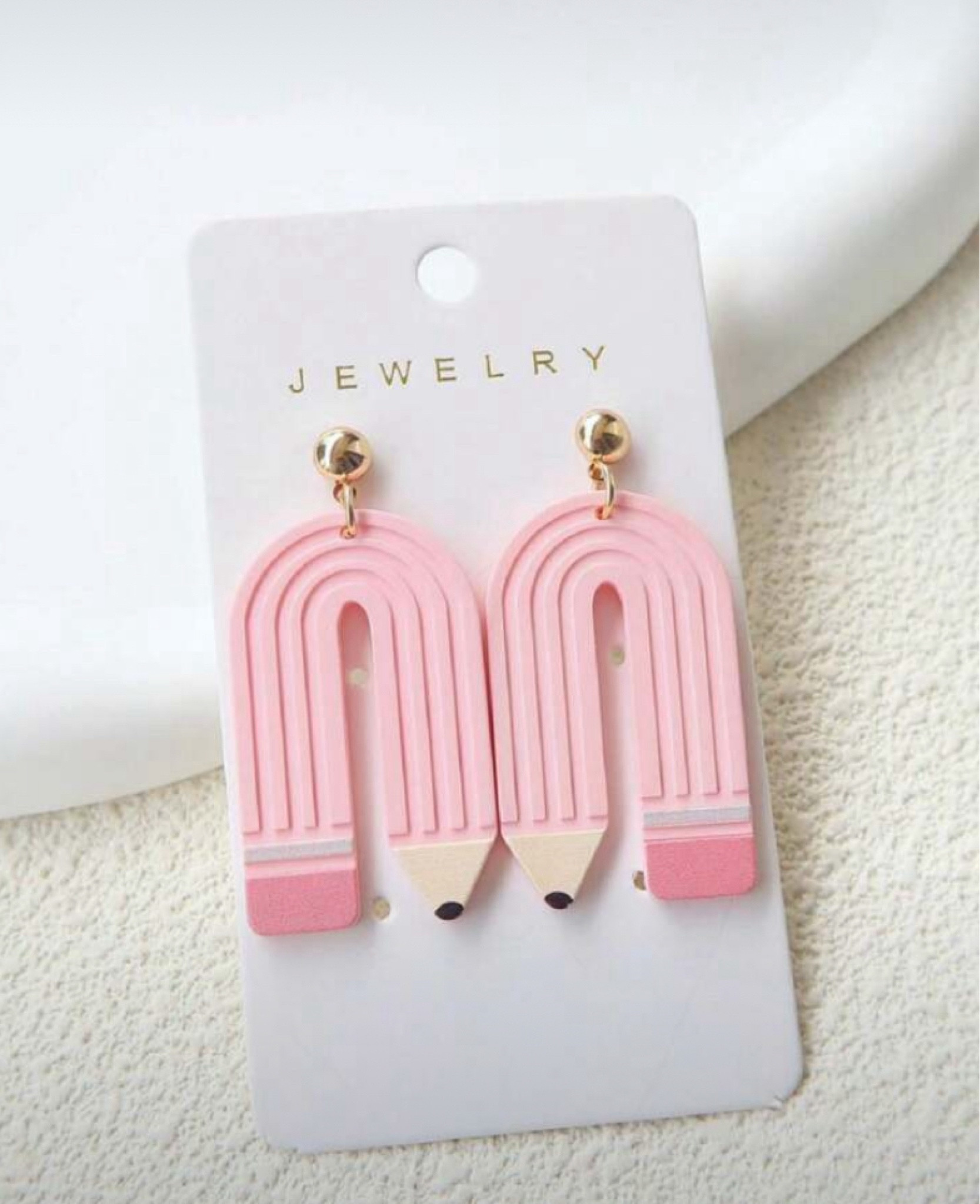 Teacher accessoriess