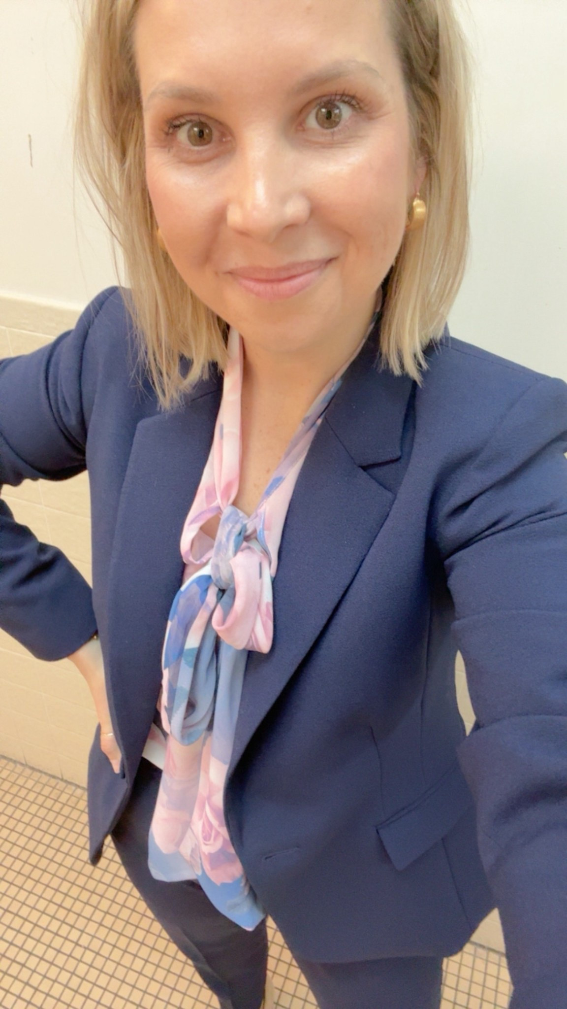 Size 6 blazer, size small top

Work outfits, work wear, working mom

#LTKmomlife #LTKWorkwear #LTKOver40