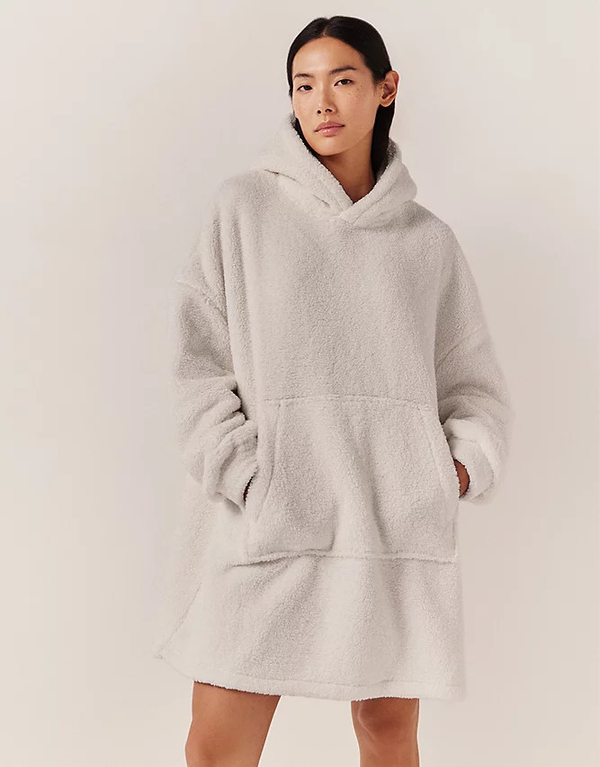 Snuggle Blanket Hoodie | The White Company UK & ROW
