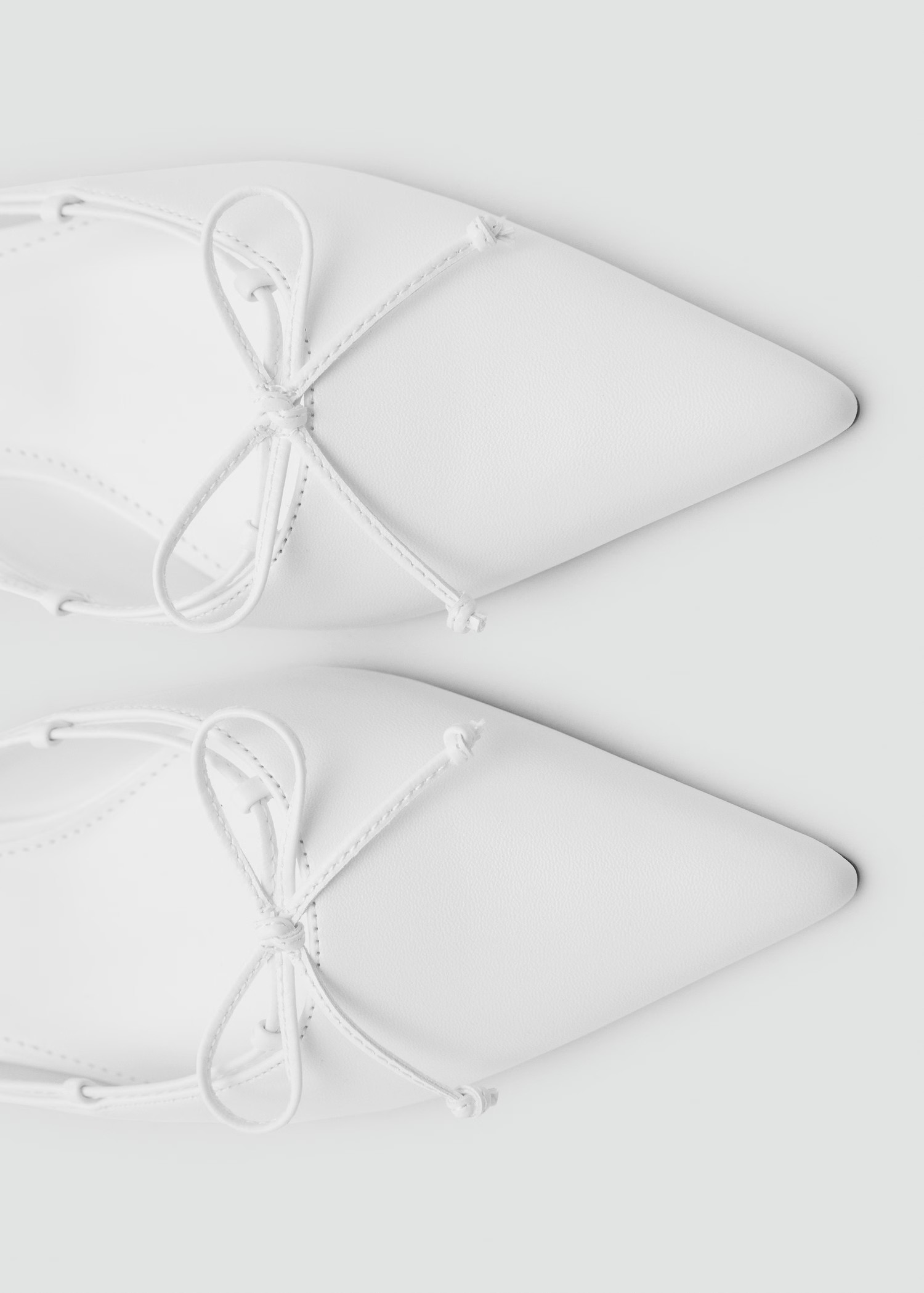 Kitten shoes with bow detail - Women | MANGO United Kingdom | MANGO (UK)