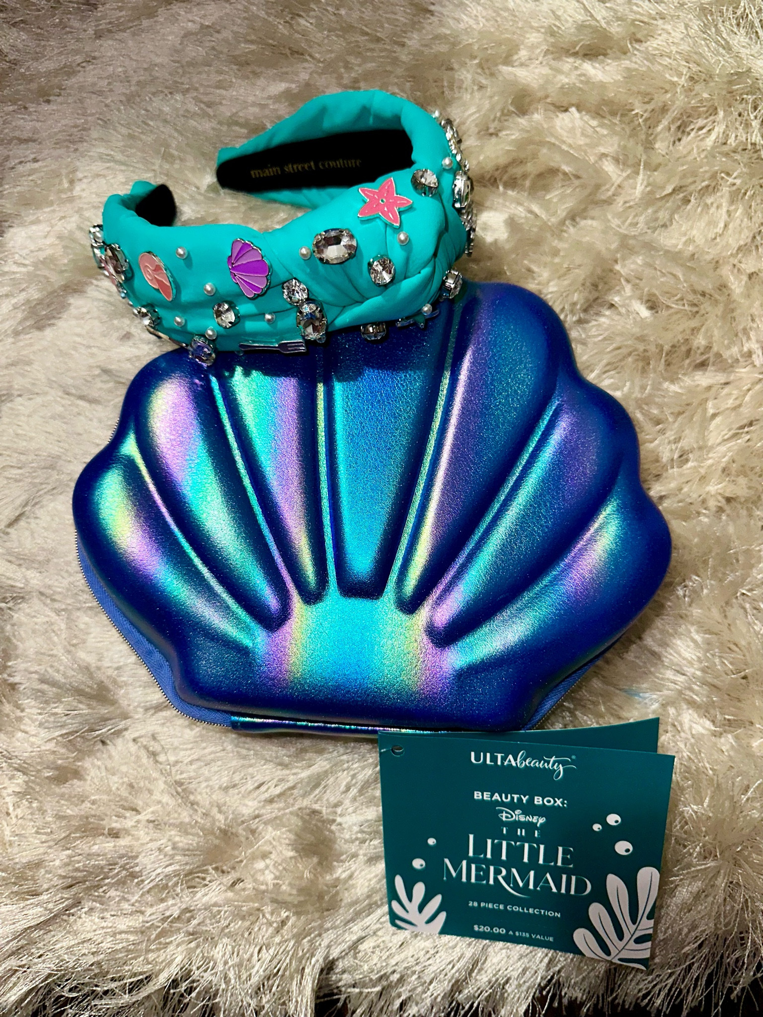 My Little Mermaid loving heart is happy. This makeup set contains everything that you could need, and the shell doubles as a clutch. I can’t wait to use this in Maui! #makeup #thelittlemermaid #mermaidcore

#LTKGiftGuide #LTKbeauty #LTKunder50