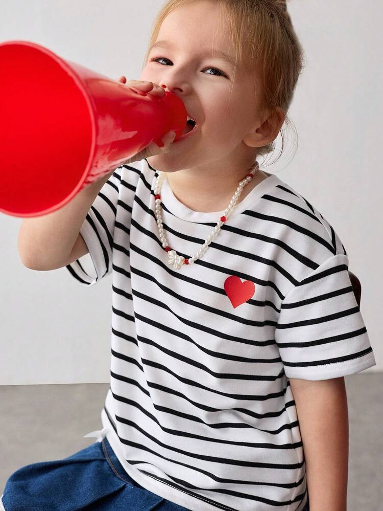 Maija Kids Young Girl Casual Round Neck Short Sleeve T-Shirt With Black & White Striped Heart Print | SHEIN