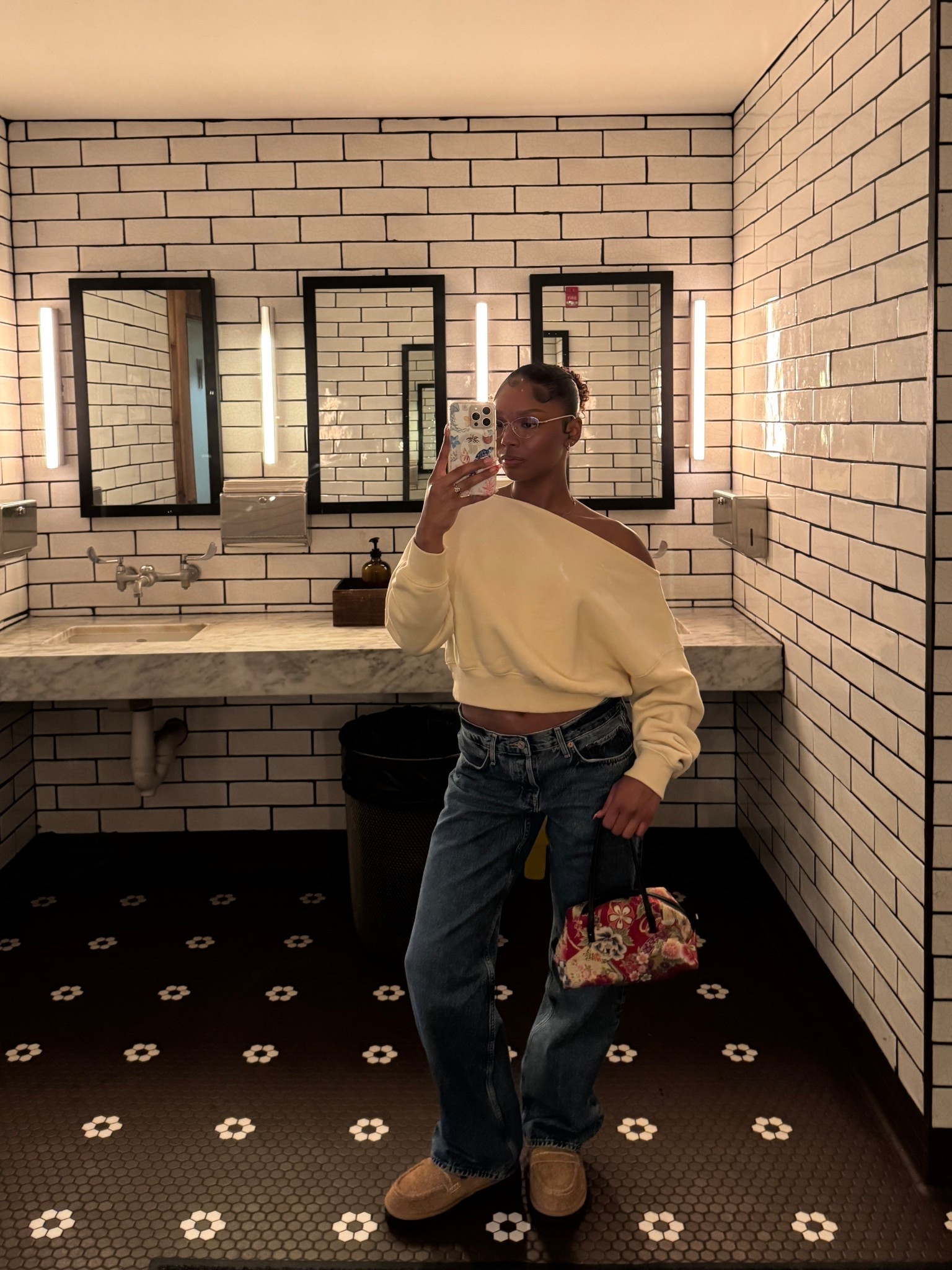 Valentine’s Day ootd 💛 

#LTKSaleAlert #LTKootd #LTKValentine