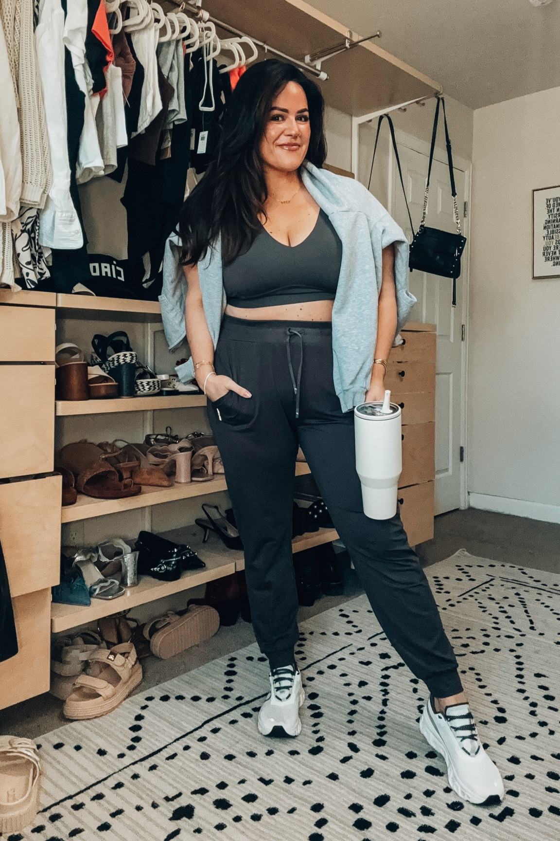 Midsize athleisure matching set xl 

#LTKSaleAlert #LTKMidsize #LTKActive