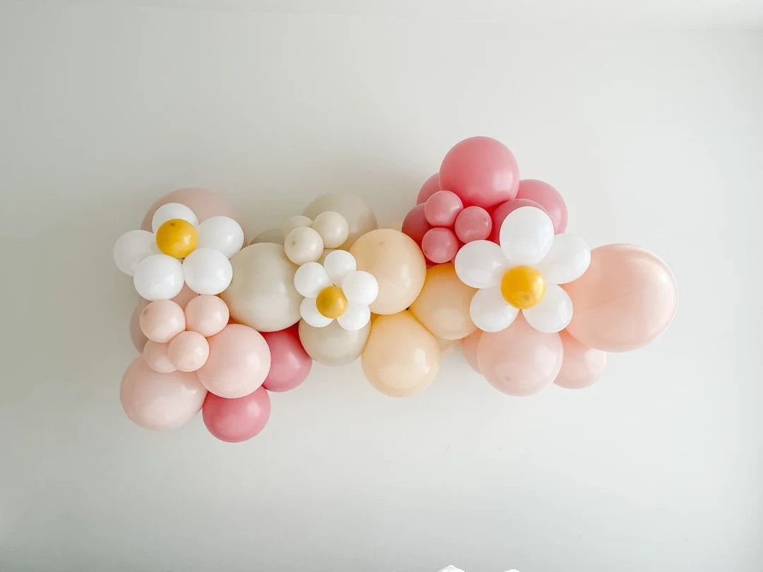 DIY Daisy Balloon Garland, Flower Arch Decor, Groovy Birthday Decor, Baby Shower Decor, Boho Brid... | Etsy (US)