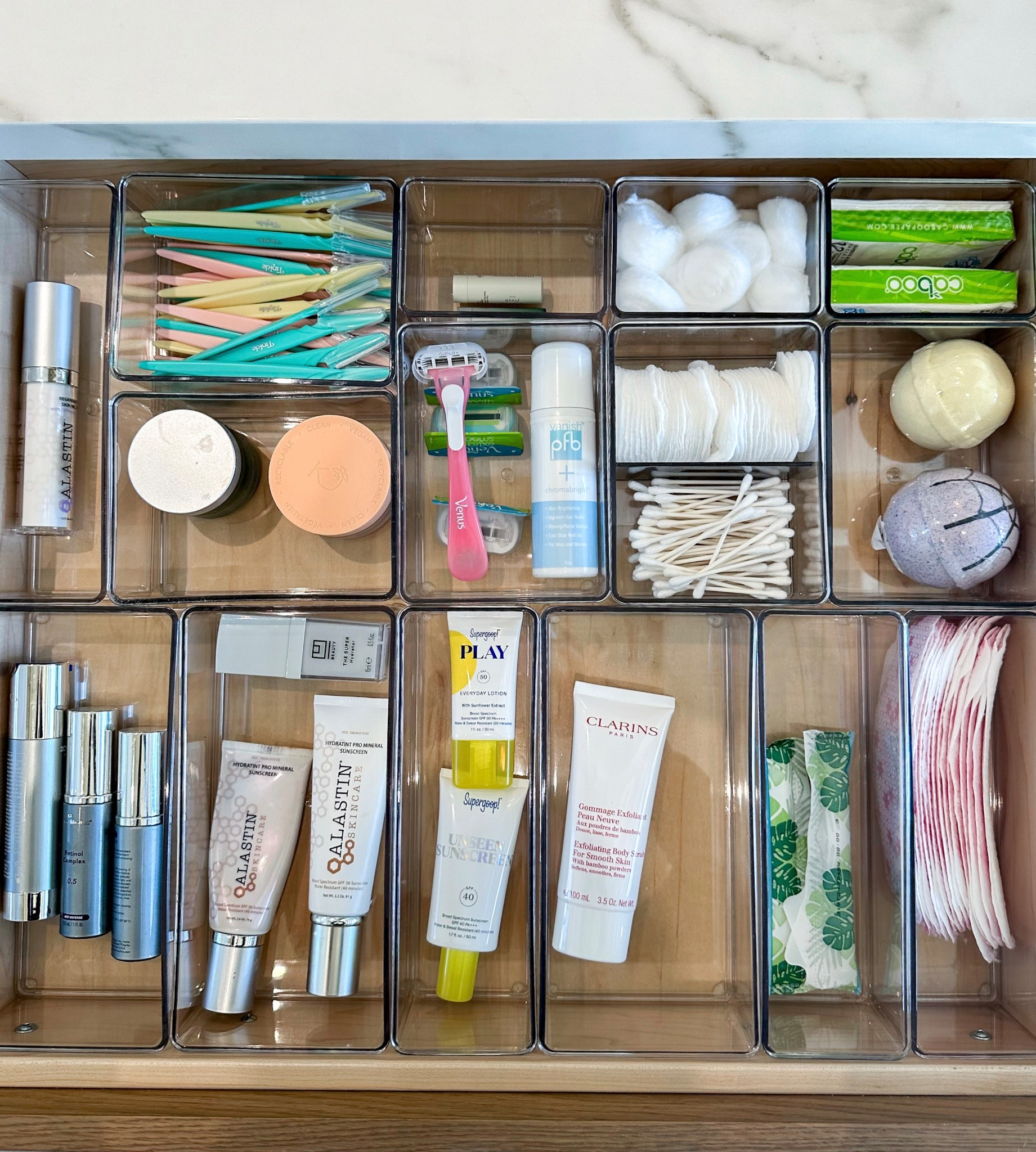 Obsessed with this bathroom drawer! 🤩 