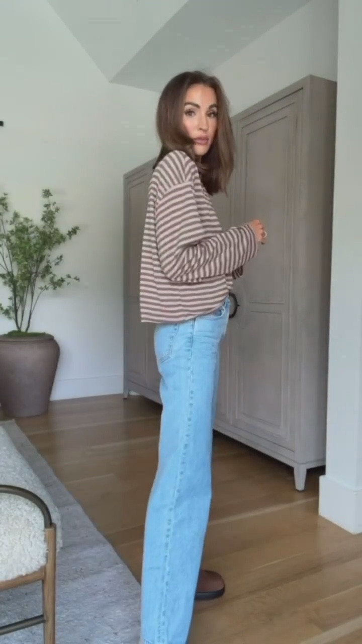 obsessed with this amazon striped tee! 🤎


amazon find 
amazon fashion 
winter outfit 
mom outfit 

#LTKFindsUnder50