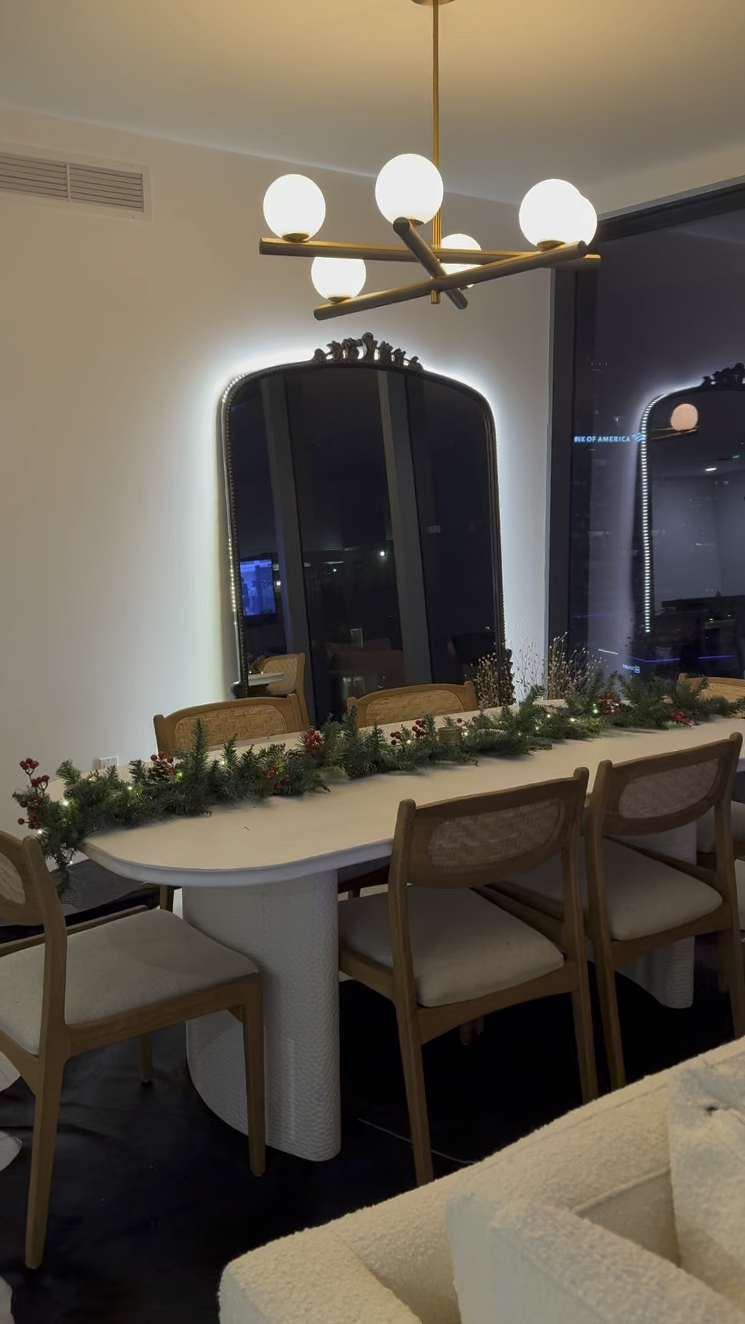 Holiday decor 

#LTKHoliday #LTKSeasonal #LTKhome