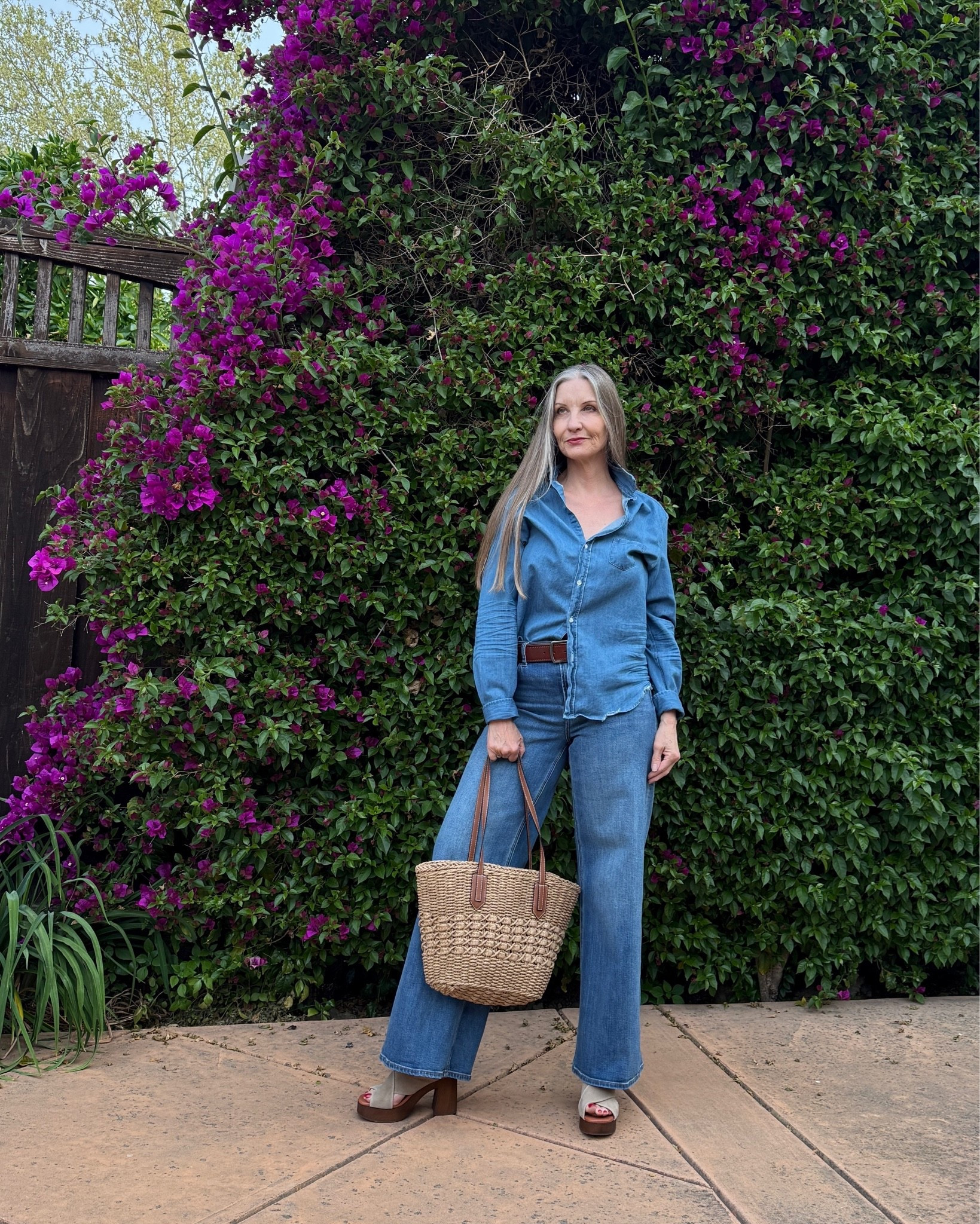 Double denim always works! #capsulewardrobe #versatilepieces #widelegjeans #denimshirt #highlowmix

#LTKdayinmylife #LTKootd #LTKMidsize