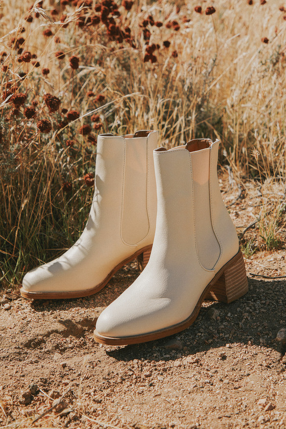 Karlach Light Nude Low Heel Ankle Booties | Lulus