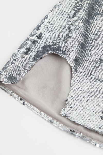 Short Sequined Skirt | H&M (US + CA)