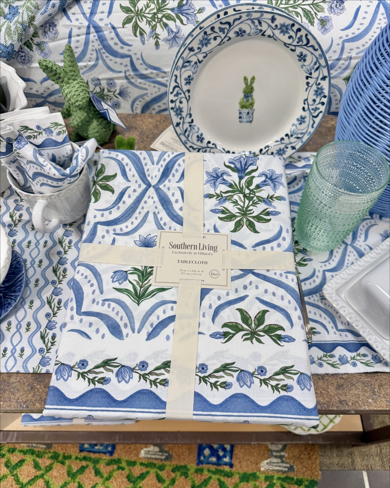 Spring and Easter table 