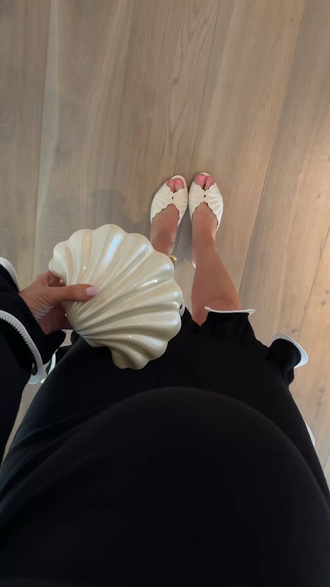 Obsessed with these pieces 🐚

Spring break, hand bag, Amazon, summer dress, mini dress 

#LTKootd #LTKSeasonal #LTKTravel