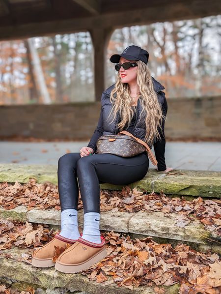 Fall OOTD Inspo #fall #falloutfit #falloutfitinspo #uggs #ugg #uggtazz #uggoutfit #uggtazzoutfit 

#LTKshoecrush #LTKfindsunder100 #LTKstyletip