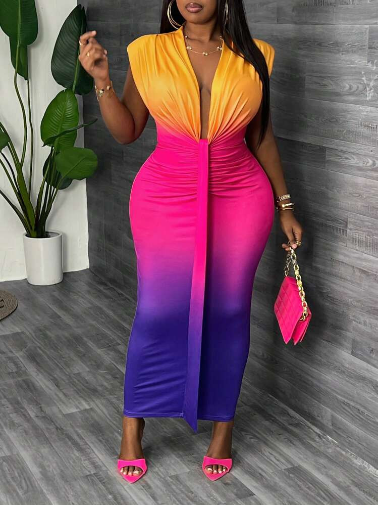 Slaydiva Plus Size Summer Elegant Color Gradient V-Neck Sleeveless Dress  | SHEIN