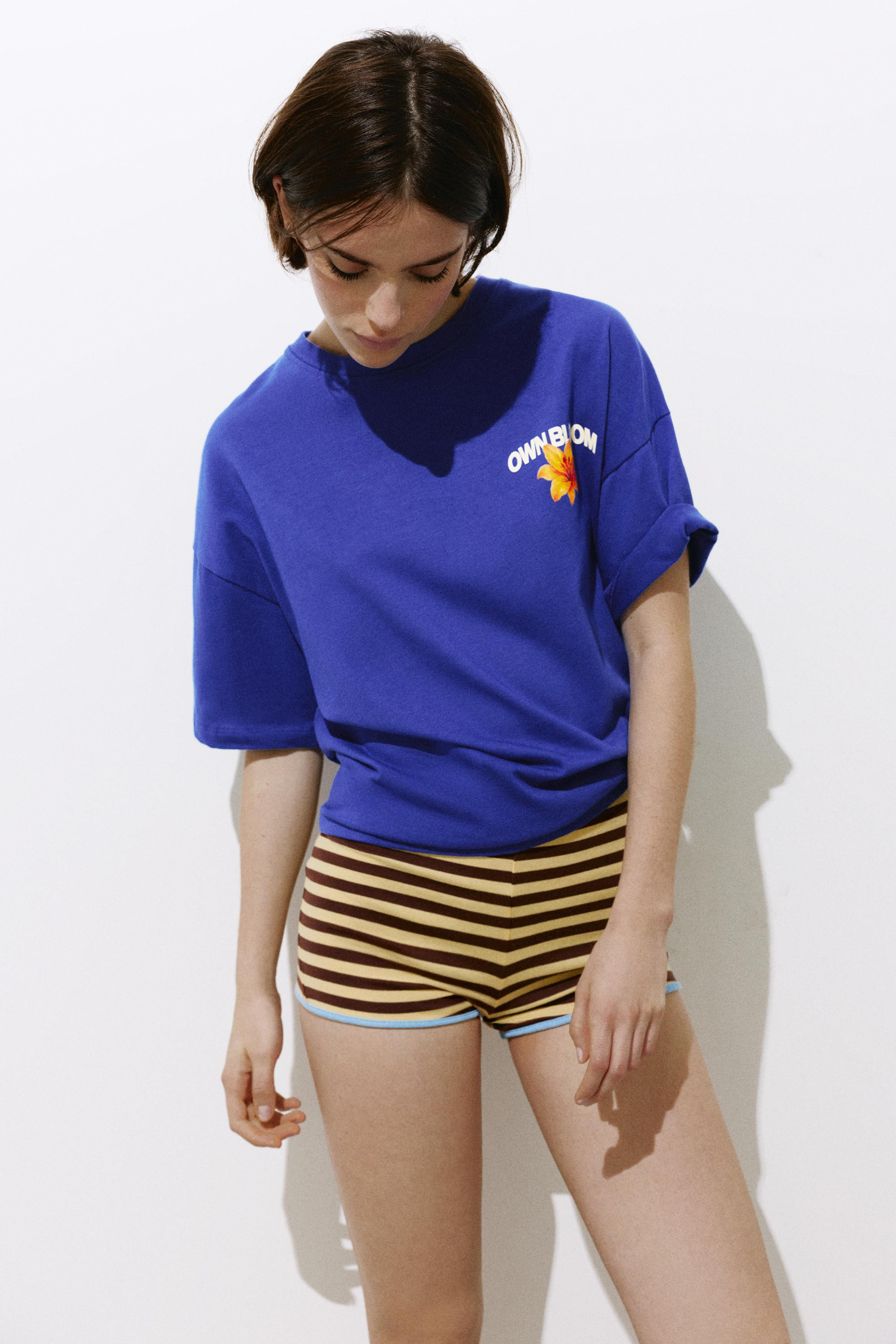 Oversized T-shirt met bloemenprint | Pull&Bear The Netherlands | PULL and BEAR NL