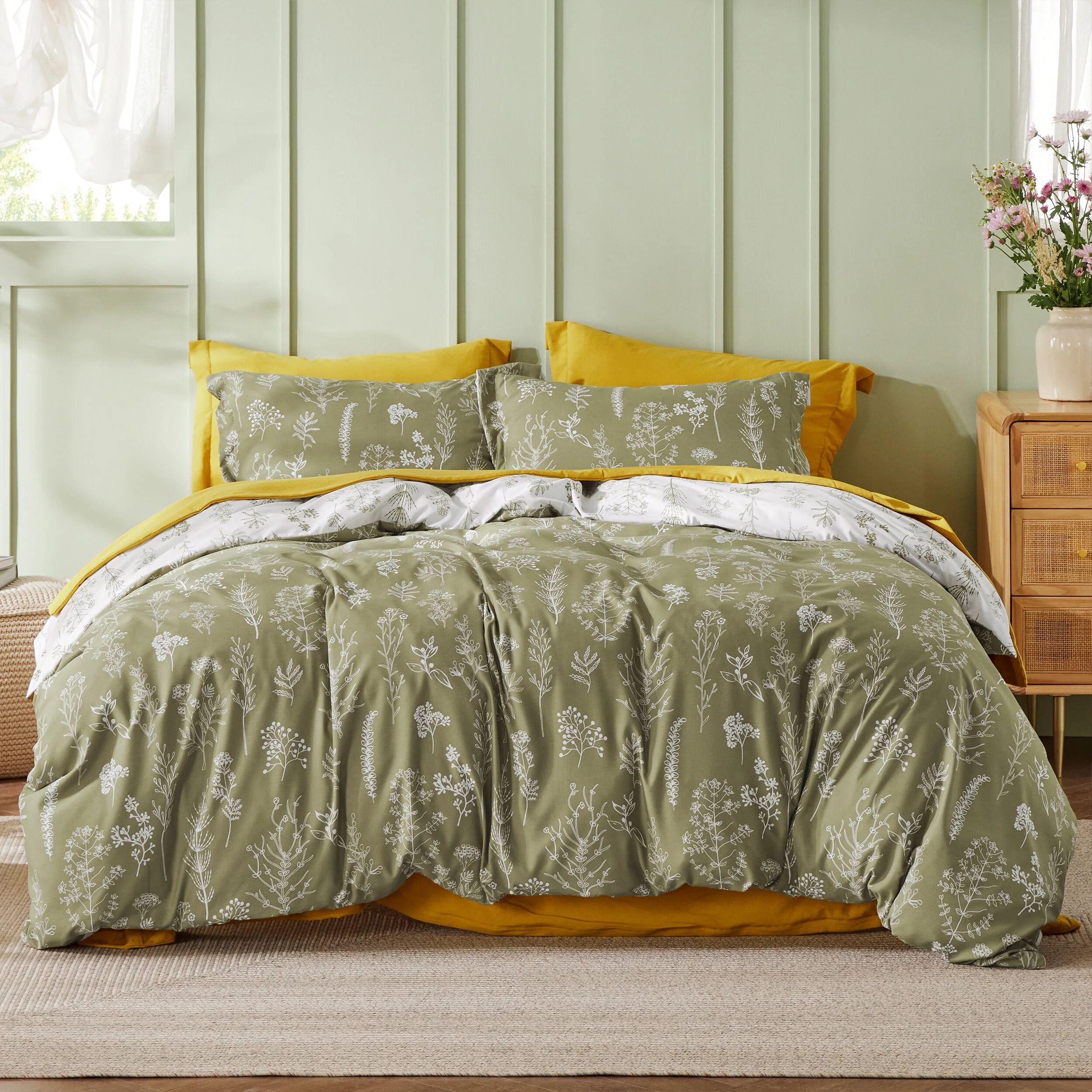Bedsure 3 Pieces Comforter Sets, 1 Soft Reversible Botanical Flowers Comforter and 2 Pillow Shams... | Walmart (US)