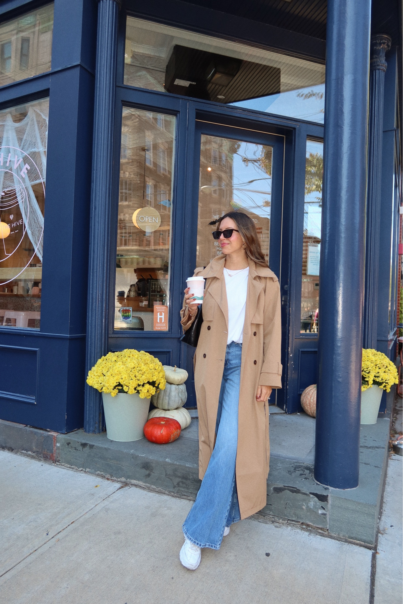 Easy casual look for a coffee run 