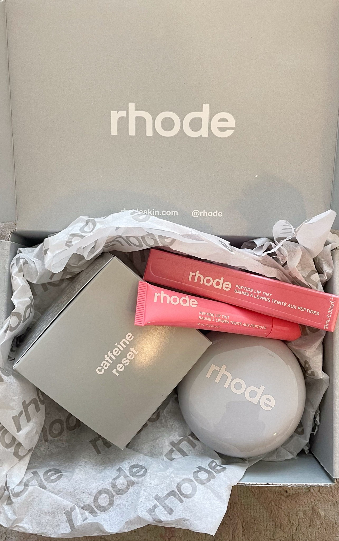 NEW Spring tints from Rhode - I picked up Sweet Pea and am OBSESSED!! Best feeling gloss with a really soft berry scent 🌸 

Trying out their Caffeine Reset Mask, after first use I think it’ll be a favorite!!

#LTKBeauty #LTKselfcare #LTKmorningroutine