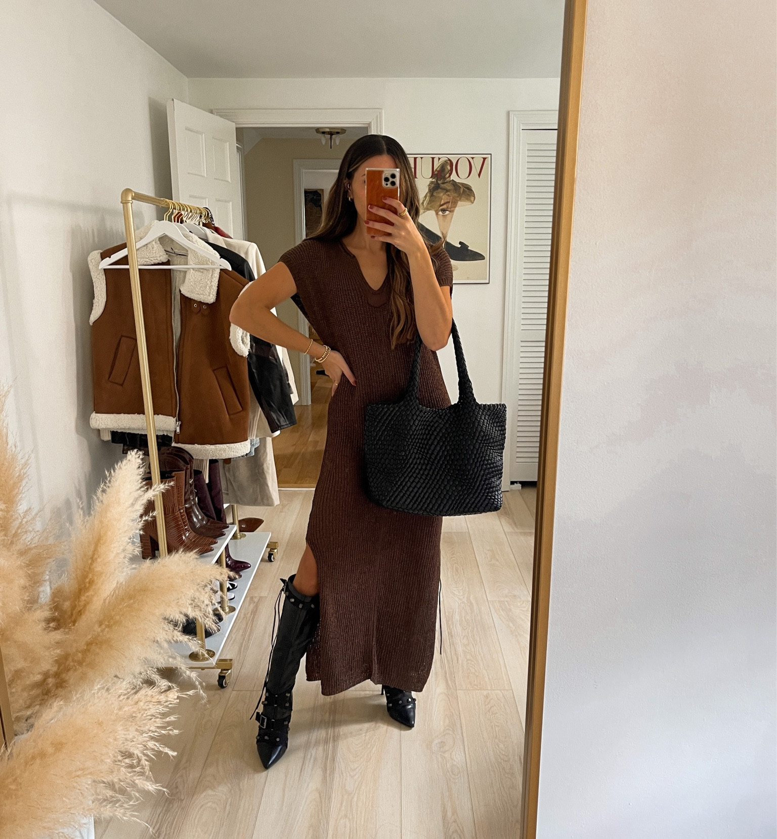 Brown knit maxi sweater dress for fall 🍂🤎 (wearing size small )

Fall outfits | sweater dress outfit | autumn outfits | fall style | boot outfit | @theboxedbowtique #theboxedbowtique #ad 

#LTKfindsunder50 #LTKSeasonal #LTKstyletip