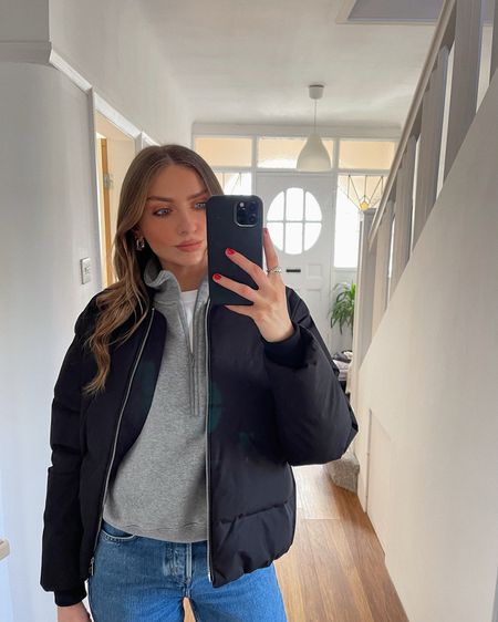 Casual Saturday outfit 
Abercrombie grey half zip (mine is older so very limited in sizes so I’ve linked similar styles) 
20% off this weekend: AFxLTK

M&S cotton rich white t-shirt

Massimo Dutti short puffer jacket, I can’t linked the brand on here so I’ve linked similar 


#LTKeurope #LTKsalealert #LTKSeasonal