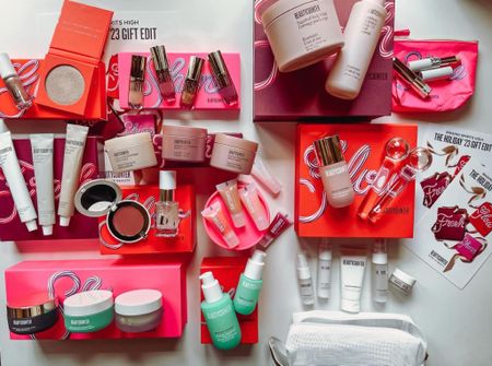 Beautycounter holiday gift 🎁 items

#LTKHoliday #LTKbeauty #LTKGiftGuide