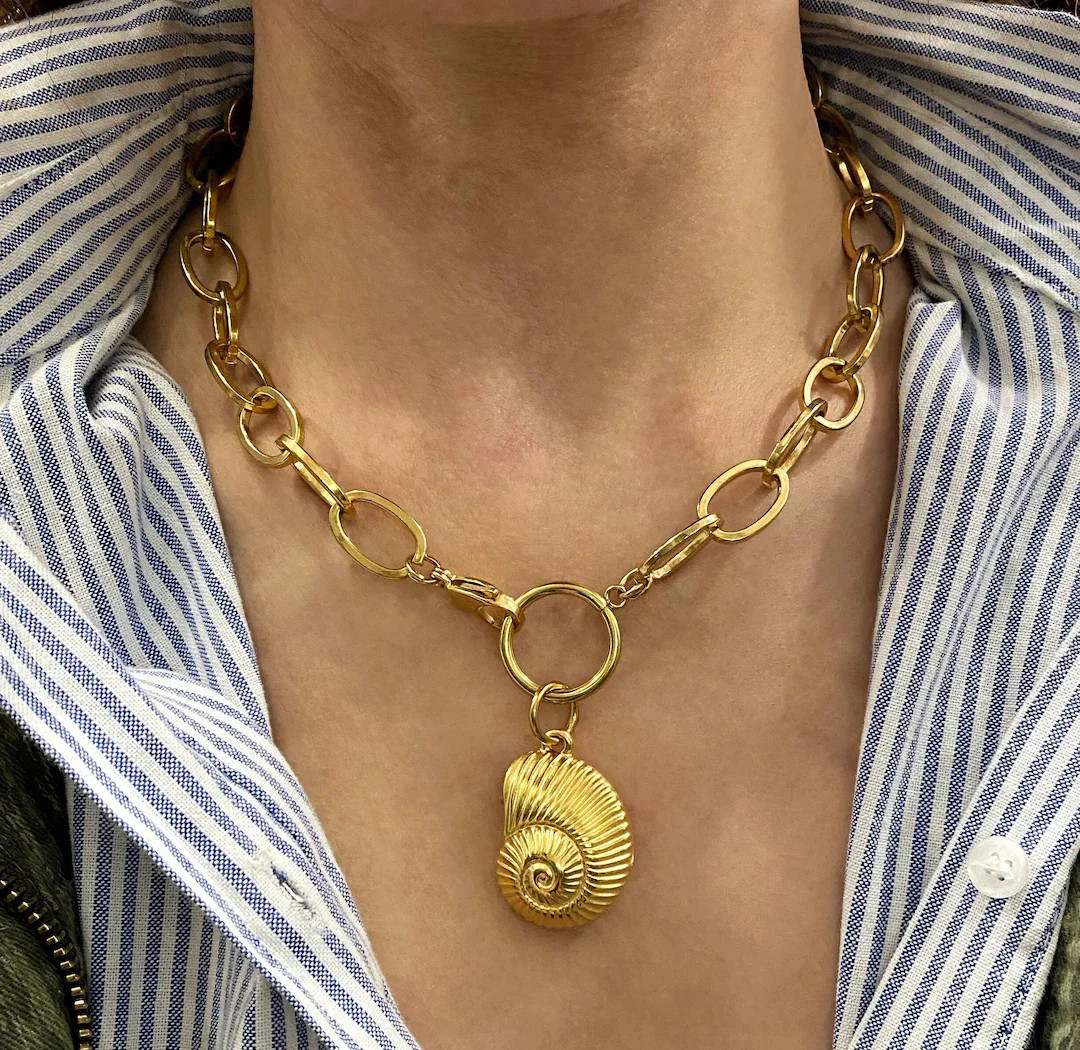 Gold Plated Shell Necklace, Shell Pendant Necklace, Summer Jewelry, Large Seashell Necklace, Chun... | Etsy (US)