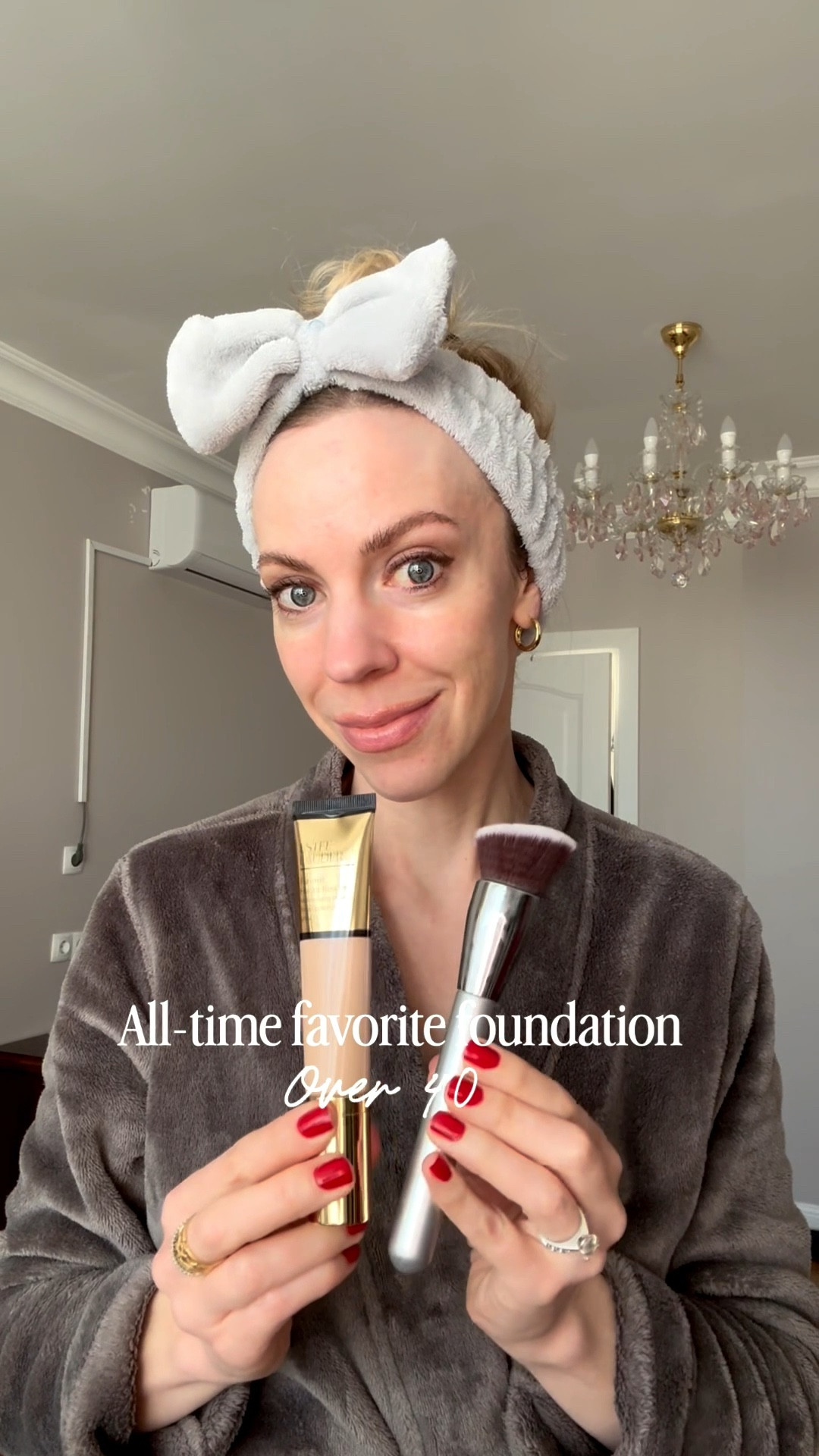 Over 40 beauty, glowing foundation, makeup routine

#LTKmorningroutine #LTKBeauty #LTKOver40