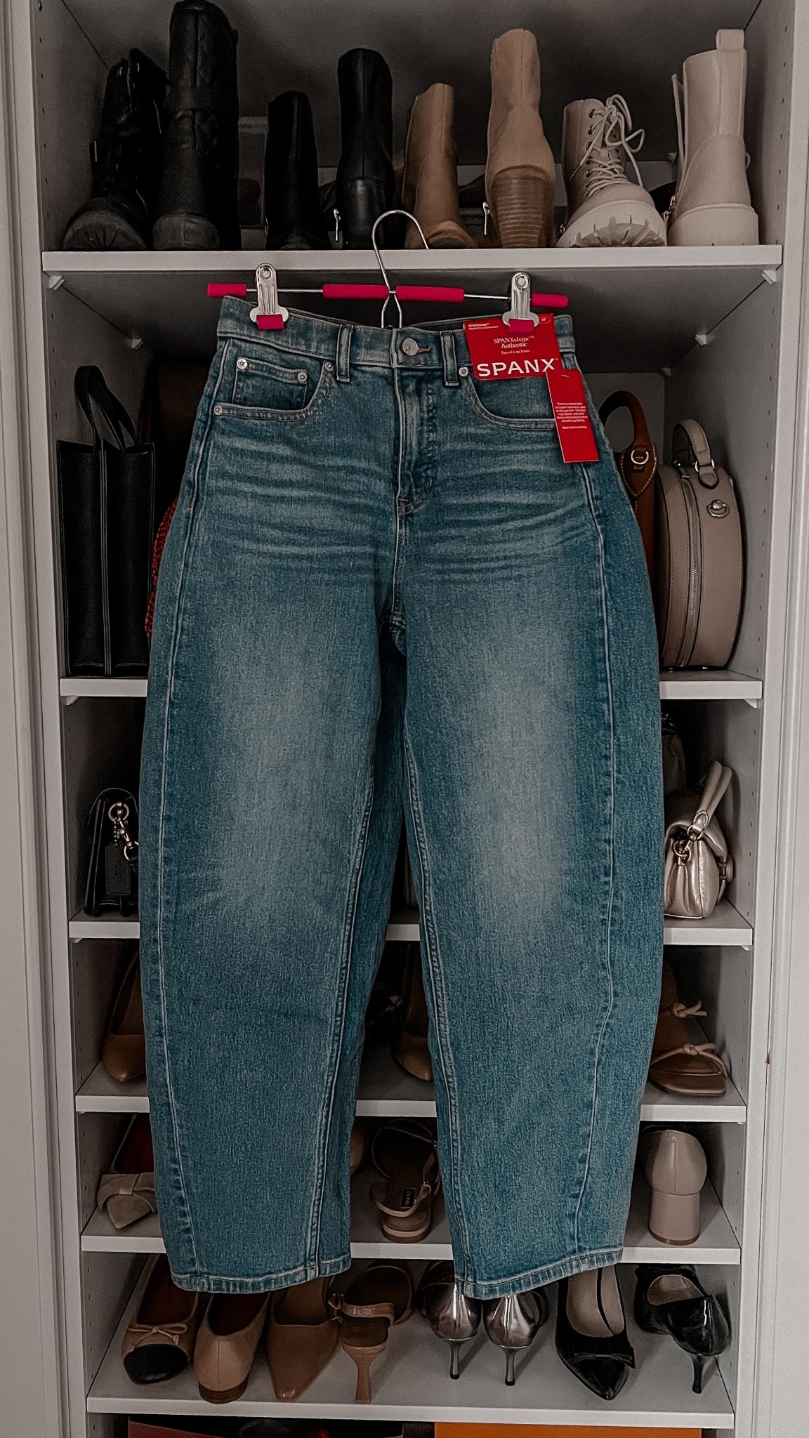 SPANXshape™ Authentic 360
Barrel Leg Jeans - colour Elysian

#LTKstyletip #LTKcanada #LTKtravel