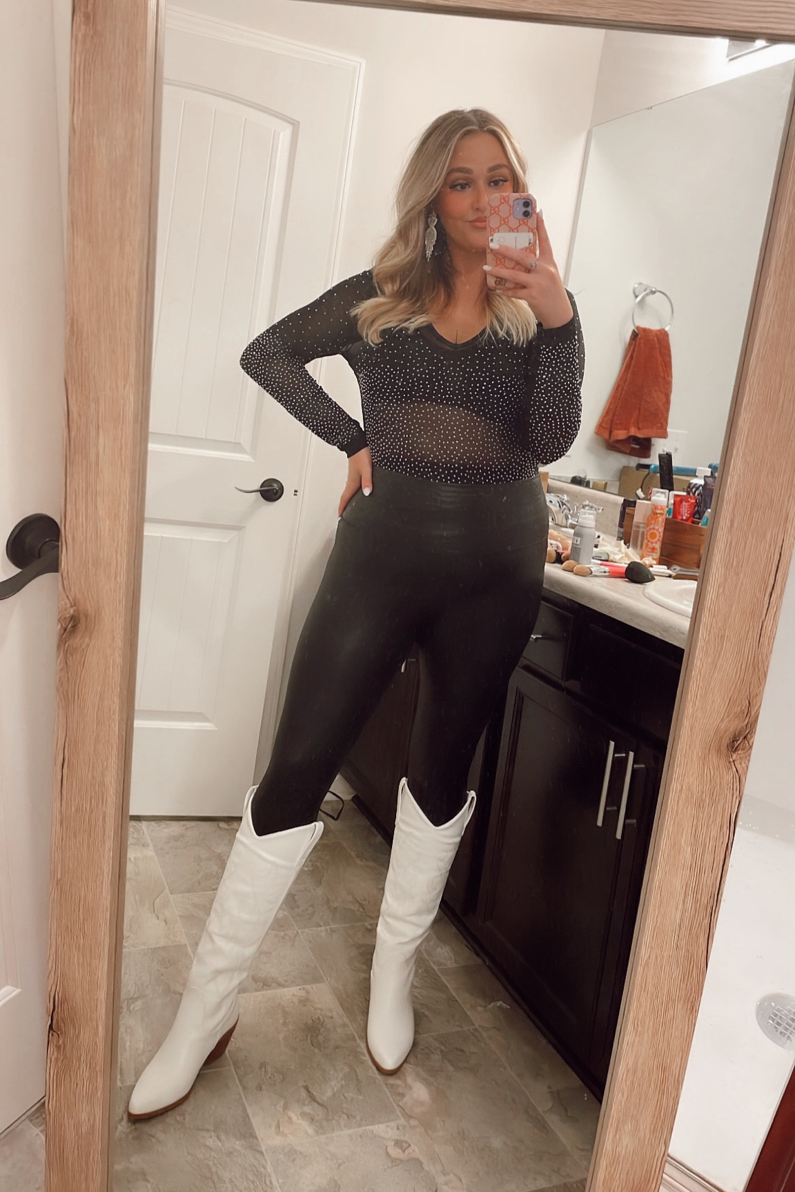 ✨ A NAЅНVΙLLE LOOK ✨

Affordable + perfect for a night on Broadway! 

#Nashville #Broadway #Nashvilleoutfit #country #cowgirlboots #bedazzledbodysuit #Nashvegas #nashvilleTN #nashvillelooks #affordable #outfit #amazon #cutenashvilleoutfit

#LTKstyletip #LTKFind #LTKtravel