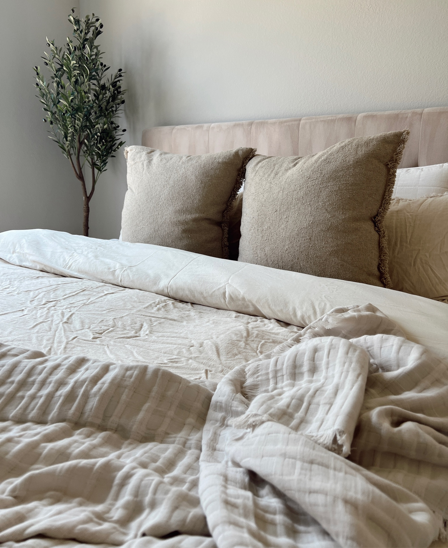 Guest Guest | Bedding 🤎

#LTKhome